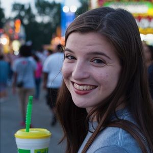 Meet your Posher, Samantha